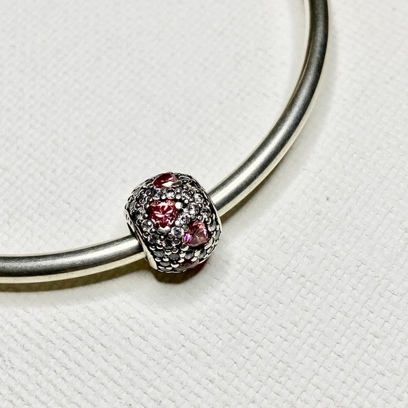 Authentic Pandora bracelet and charms - Picture 4 of 16